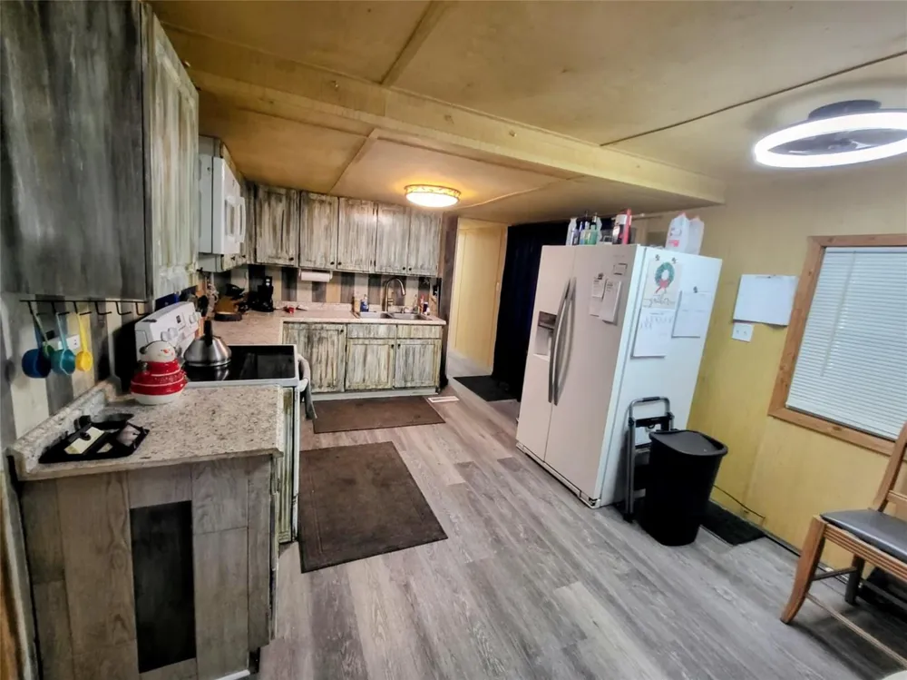 4037 SE 27th Street Okeechobee, FL 34974