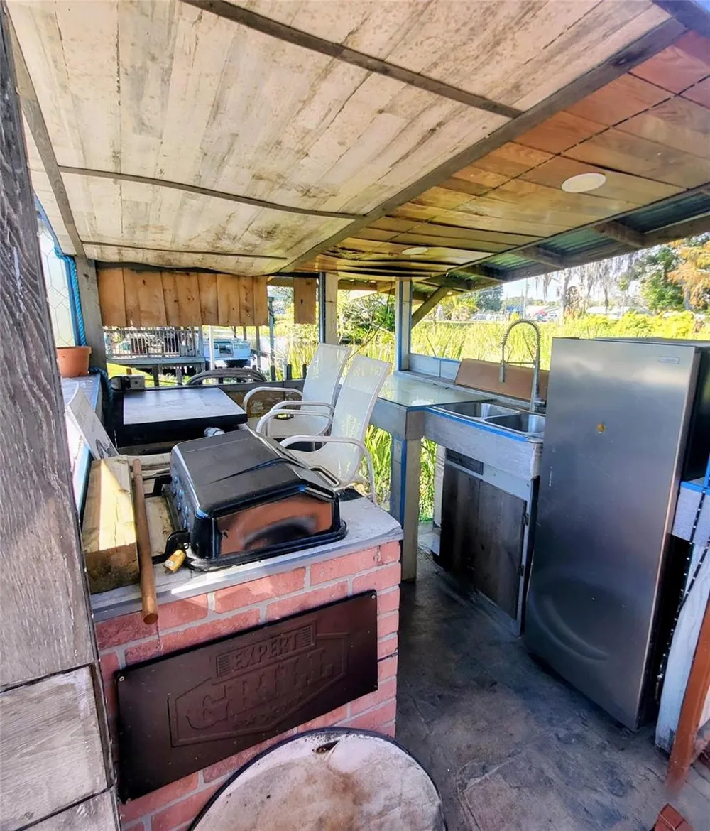 4037 SE 27th Street Okeechobee, FL 34974