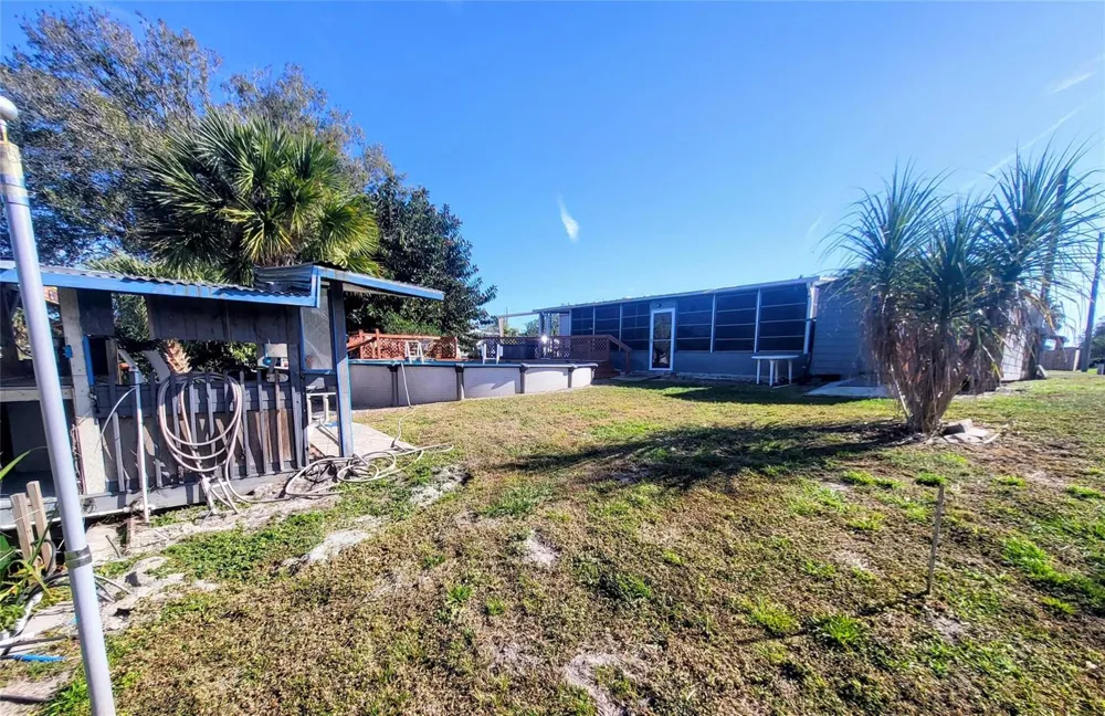 4037 SE 27th Street Okeechobee, FL 34974