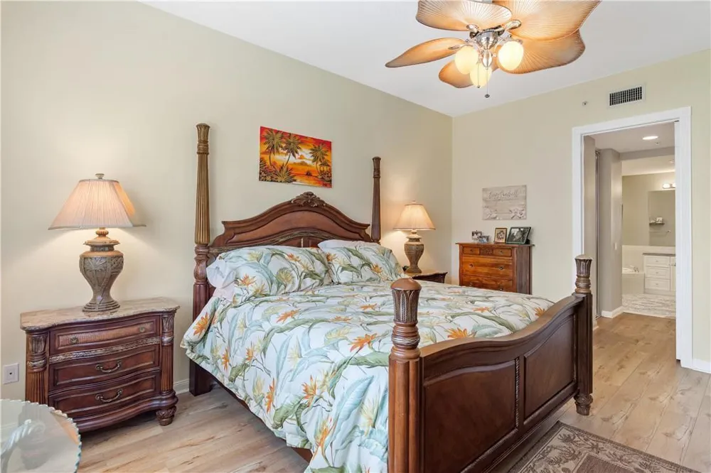 19 Harbour Isle Drive #106 Hutchinson Island, FL 34949