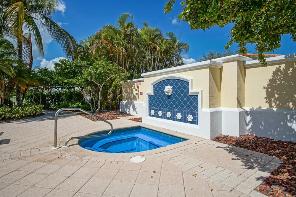 19 Harbour Isle Drive #106 Hutchinson Island, FL 34949
