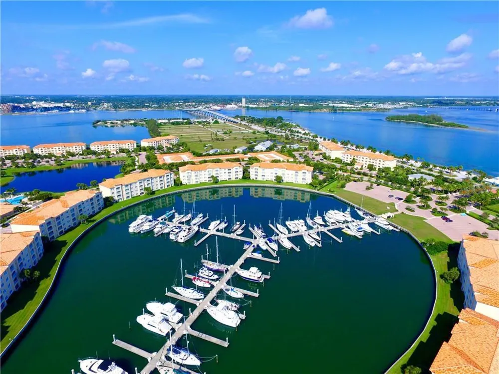 19 Harbour Isle Drive #106 Hutchinson Island, FL 34949