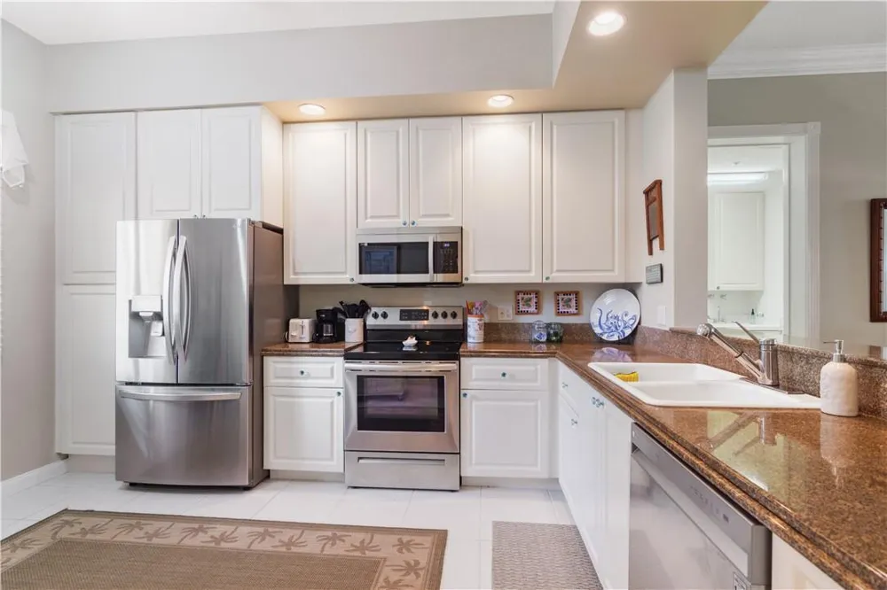 19 Harbour Isle Drive #106 Hutchinson Island, FL 34949