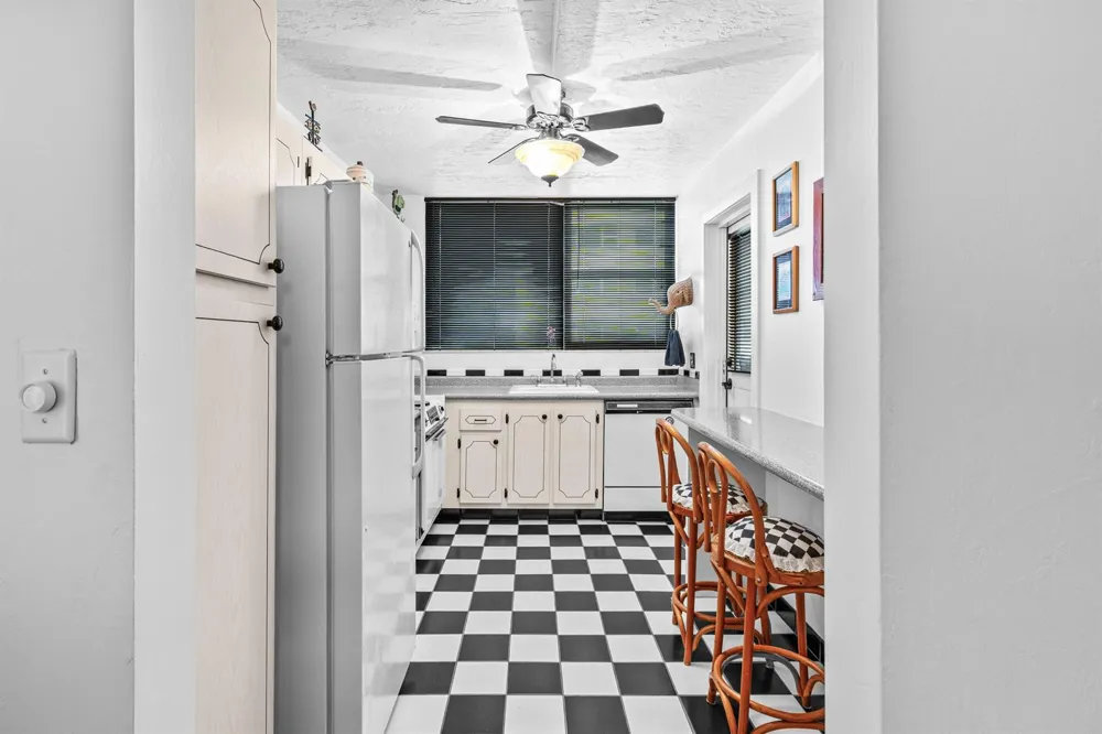 1237 Hillsboro Mile #101 Hillsboro Beach, FL 33062