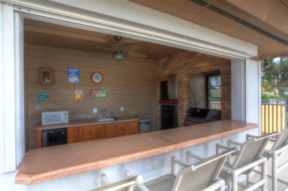 6175 S Mirror Lake Drive #301 Sebastian, FL 32958