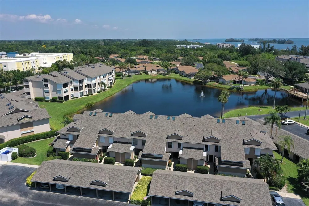 6175 S Mirror Lake Drive #301 Sebastian, FL 32958