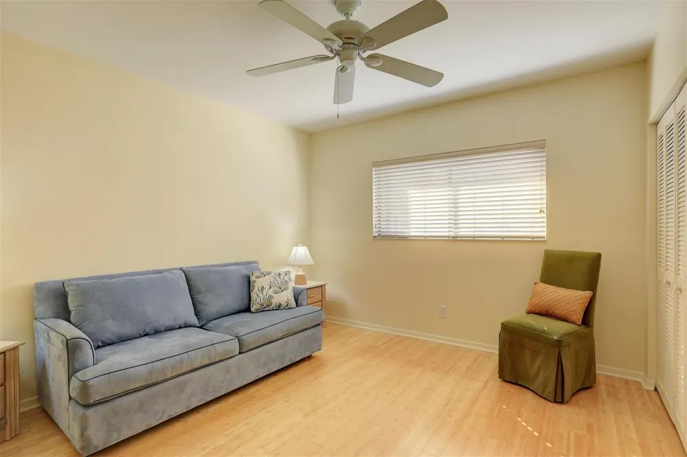 6175 S Mirror Lake Drive #301 Sebastian, FL 32958