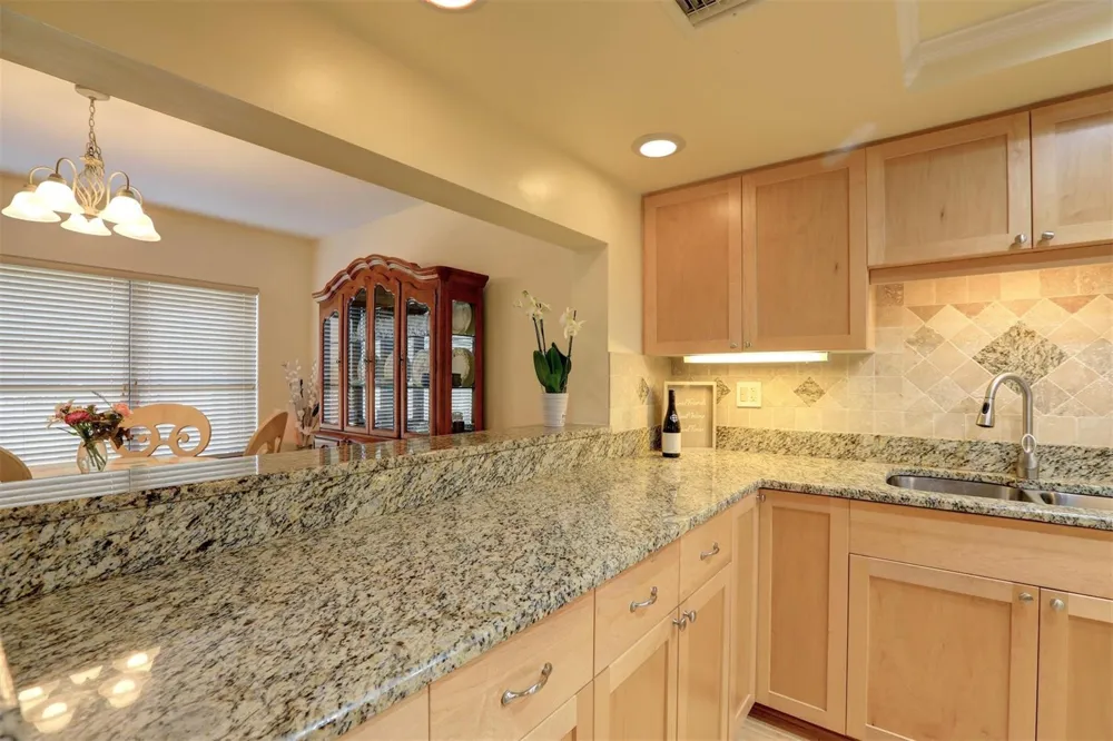 6175 S Mirror Lake Drive #301 Sebastian, FL 32958