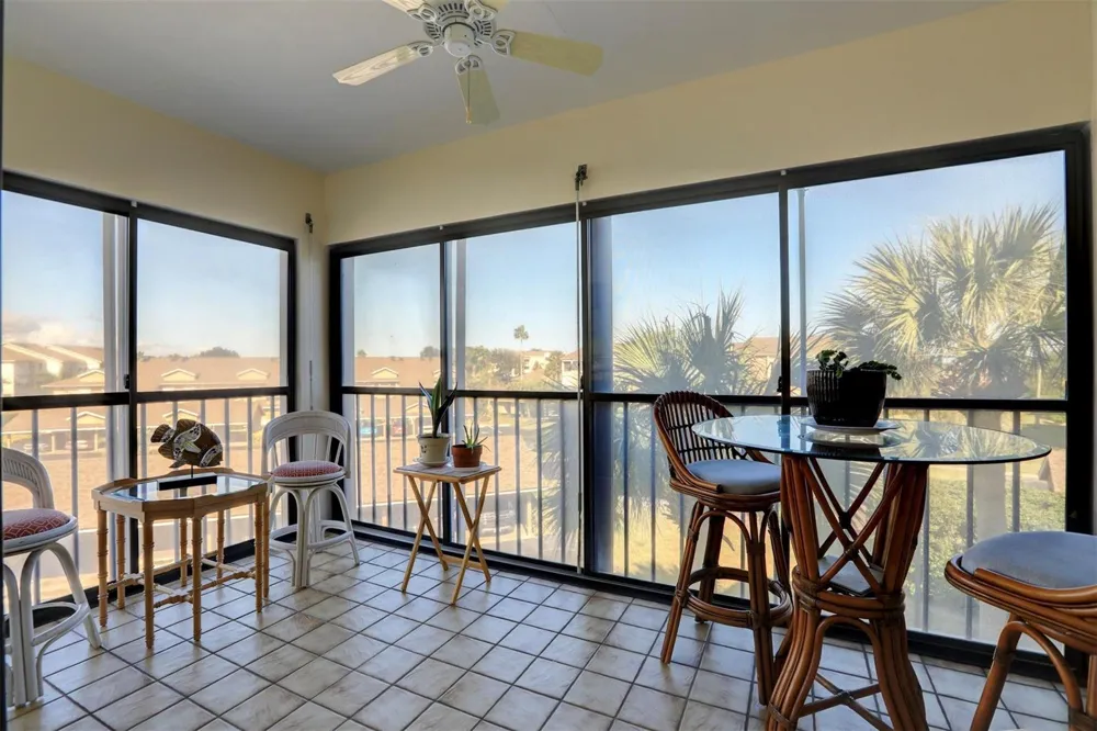 6175 S Mirror Lake Drive #301 Sebastian, FL 32958