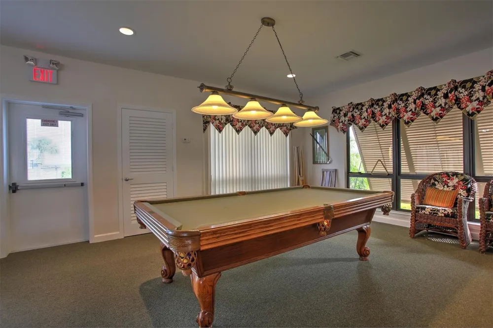 6175 S Mirror Lake Drive #301 Sebastian, FL 32958