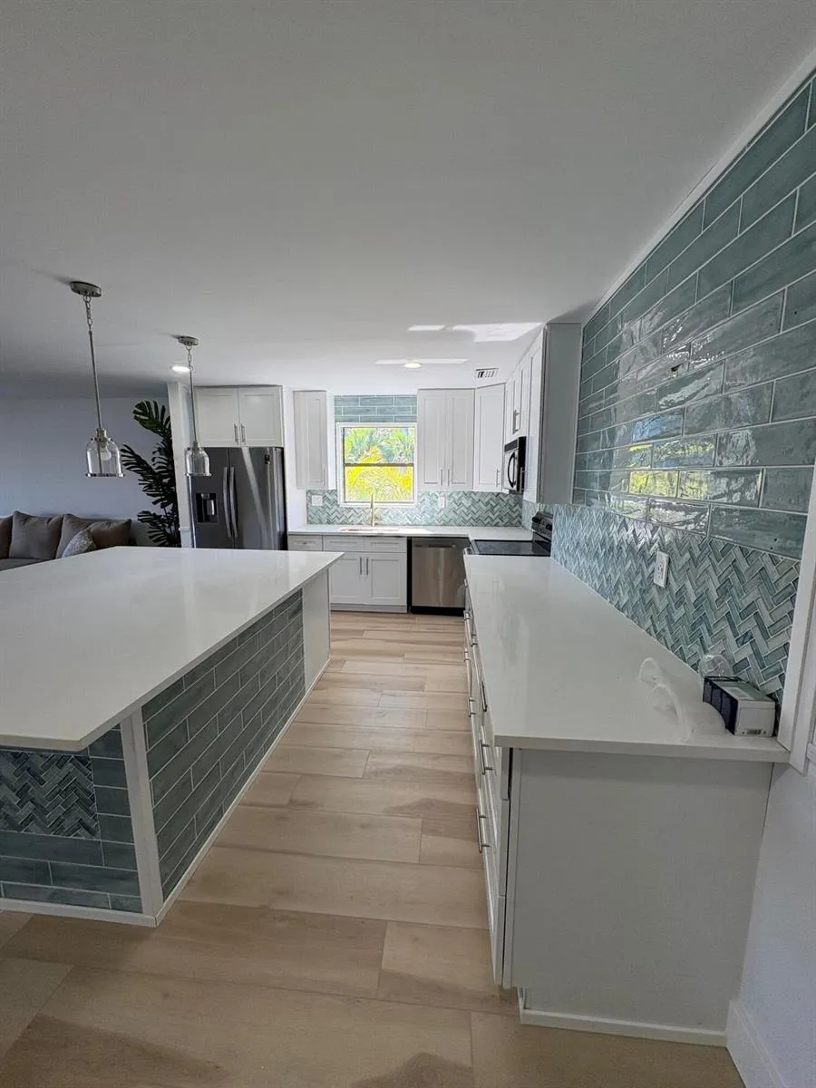 360 Wilma Circle #7 Riviera Beach, FL 33404