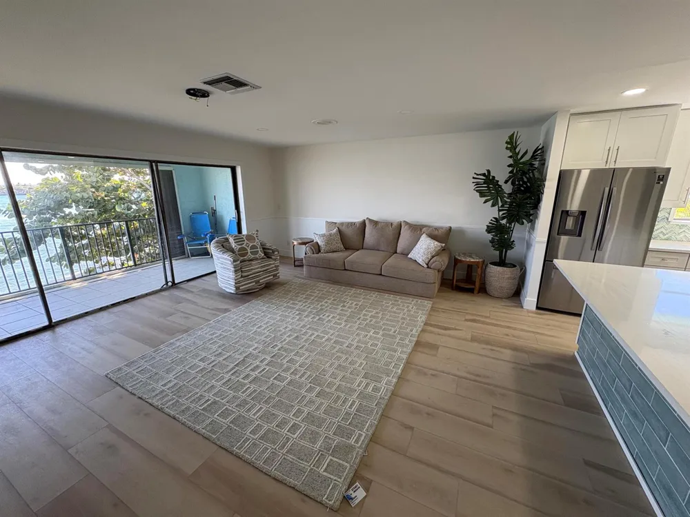 360 Wilma Circle #7 Riviera Beach, FL 33404