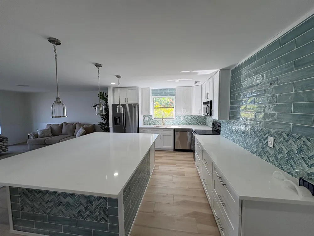 360 Wilma Circle #7 Riviera Beach, FL 33404