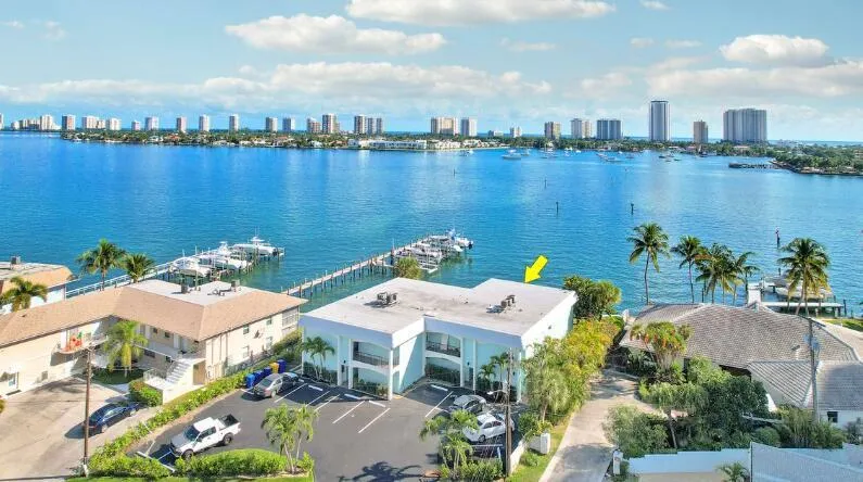 360 Wilma Circle #5 Riviera Beach, FL 33404