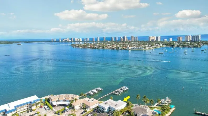 360 Wilma Circle #5 Riviera Beach, FL 33404