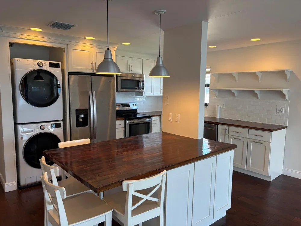 360 Wilma Circle #5 Riviera Beach, FL 33404
