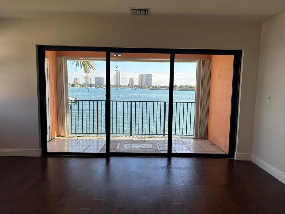 360 Wilma Circle #5 Riviera Beach, FL 33404