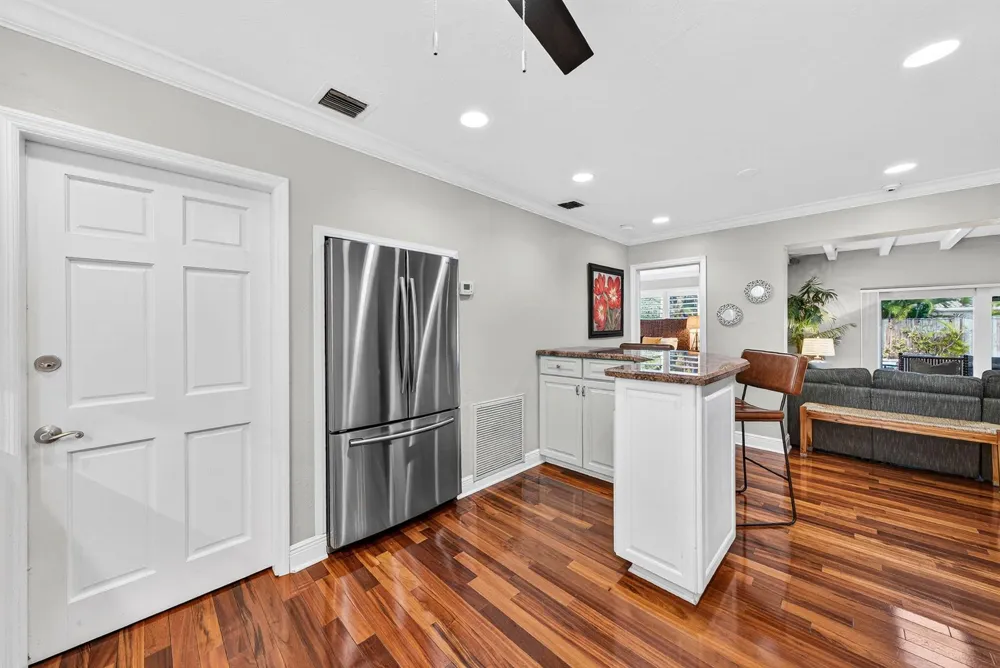 2081 NE 25th Street Lighthouse Point, FL 33064