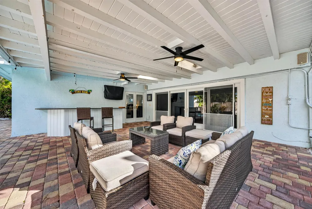 2081 NE 25th Street Lighthouse Point, FL 33064