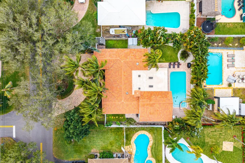 2081 NE 25th Street Lighthouse Point, FL 33064