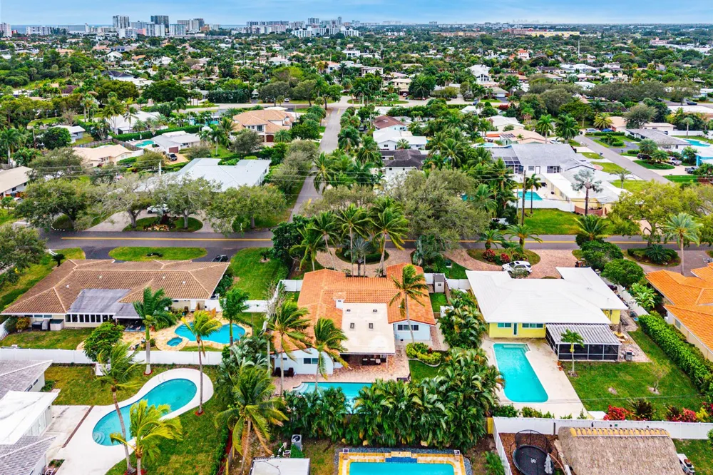 2081 NE 25th Street Lighthouse Point, FL 33064