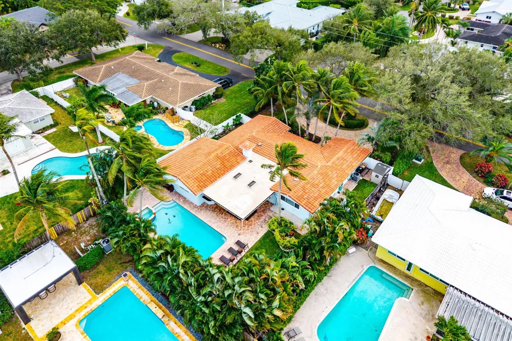 2081 NE 25th Street Lighthouse Point, FL 33064