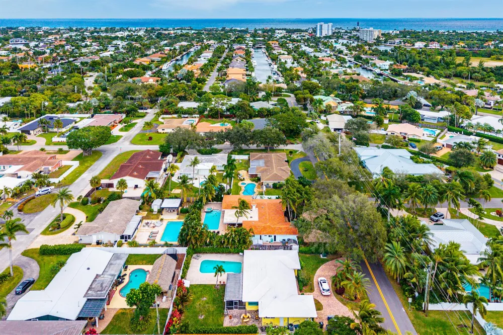 2081 NE 25th Street Lighthouse Point, FL 33064