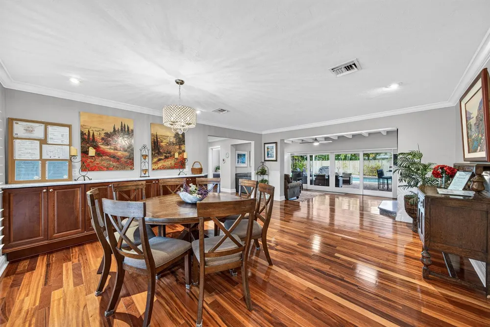 2081 NE 25th Street Lighthouse Point, FL 33064