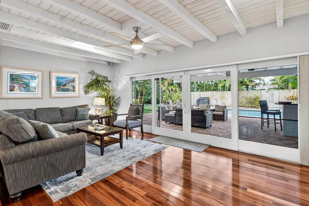 2081 NE 25th Street Lighthouse Point, FL 33064