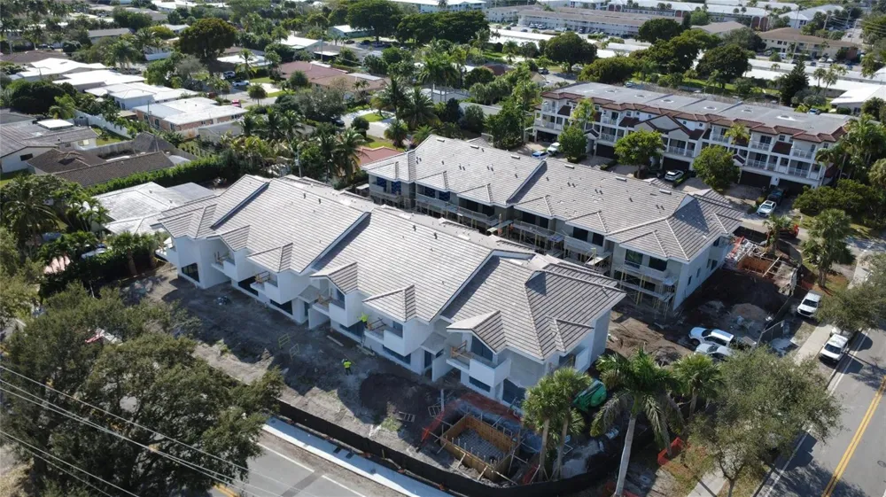 3861 23 AVENUE #C-1 Lighthouse Point, FL 33064