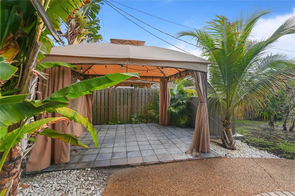 51 NE 49th Street Fort Lauderdale, FL 33334