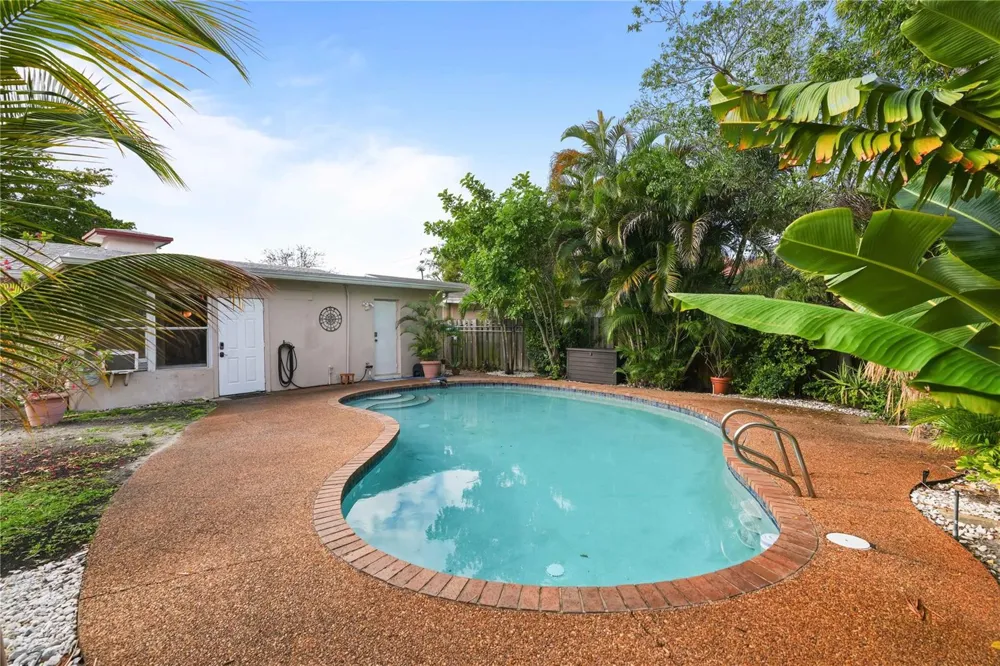 51 NE 49th Street Fort Lauderdale, FL 33334