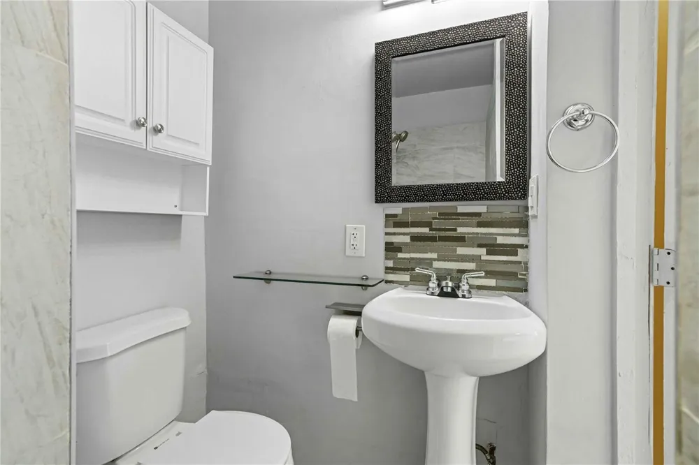 51 NE 49th Street Fort Lauderdale, FL 33334