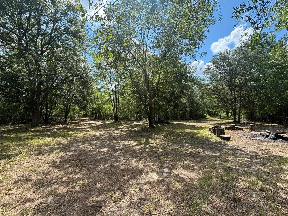423 NW Bright Lake Court 