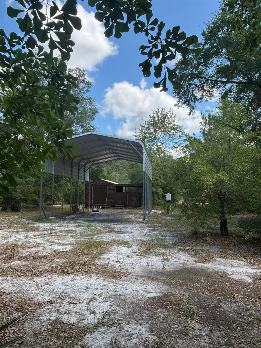 423 NW Bright Lake Court 