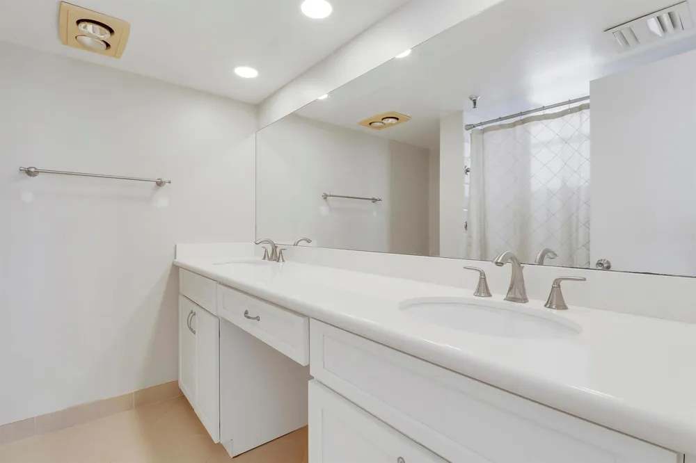 1748 Jupiter Cove Drive #417 Jupiter, FL 33469