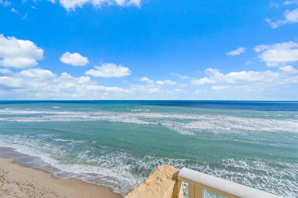 5440 Ocean Drive #907 Singer Island, FL 33404