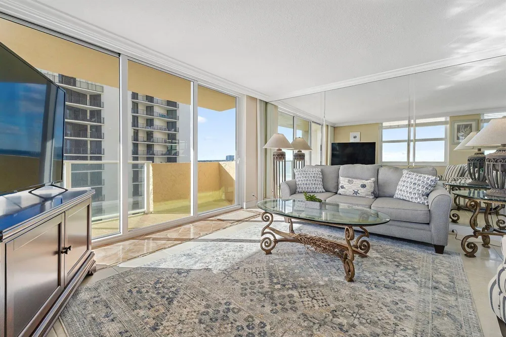 5440 Ocean Drive #907 Singer Island, FL 33404