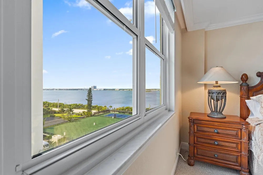 5440 Ocean Drive #907 Singer Island, FL 33404