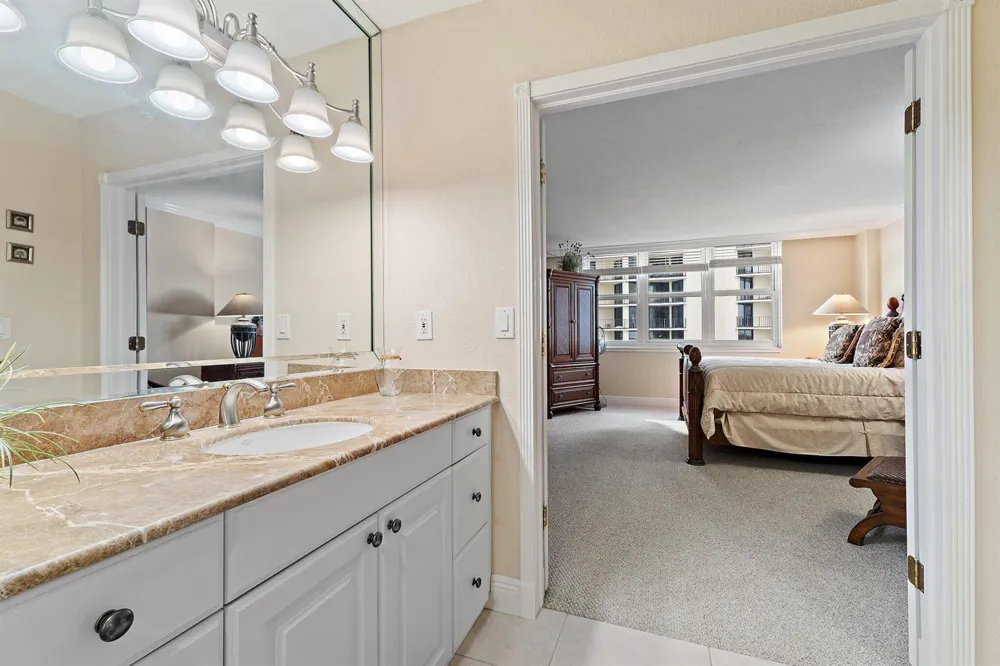 5440 Ocean Drive #907 Singer Island, FL 33404