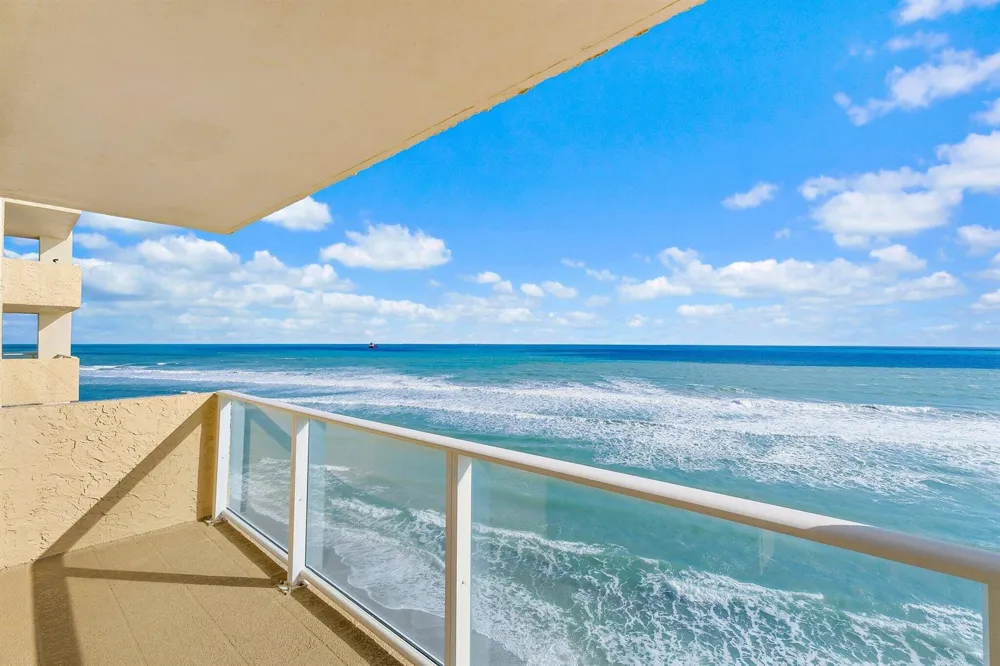 5440 Ocean Drive #907 Singer Island, FL 33404