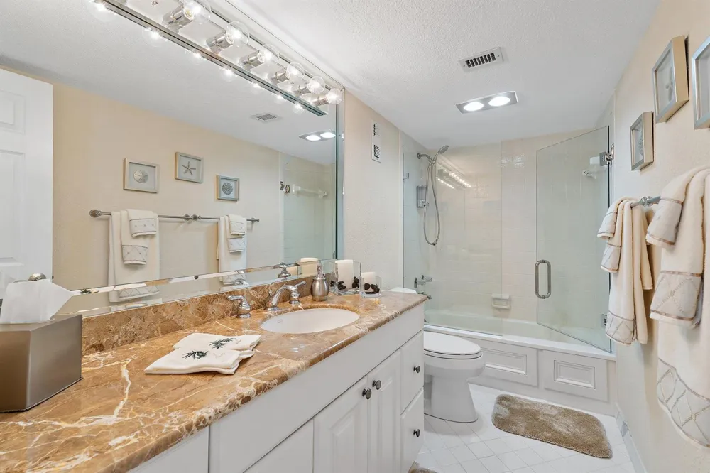 5440 Ocean Drive #907 Singer Island, FL 33404