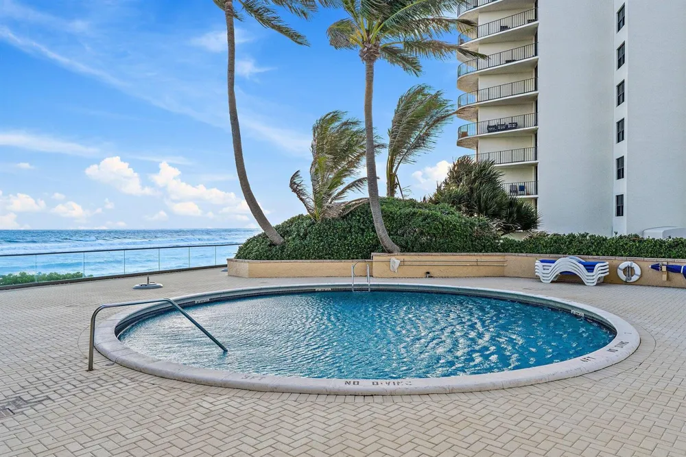 5440 Ocean Drive #907 Singer Island, FL 33404