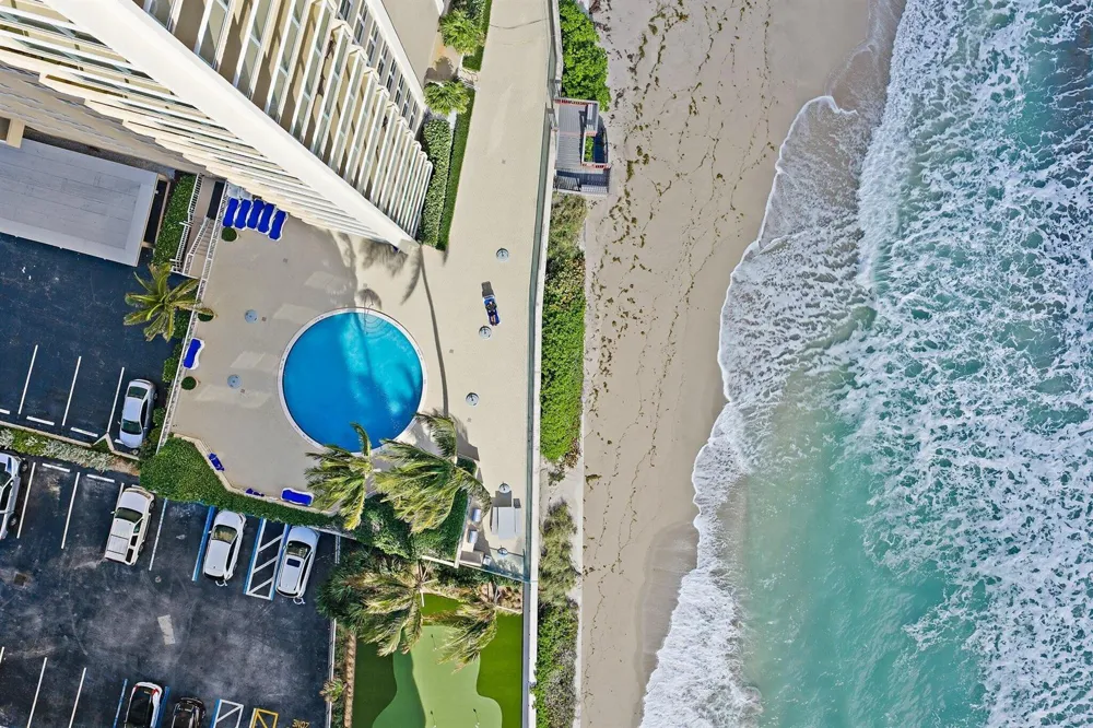 5440 Ocean Drive #907 Singer Island, FL 33404