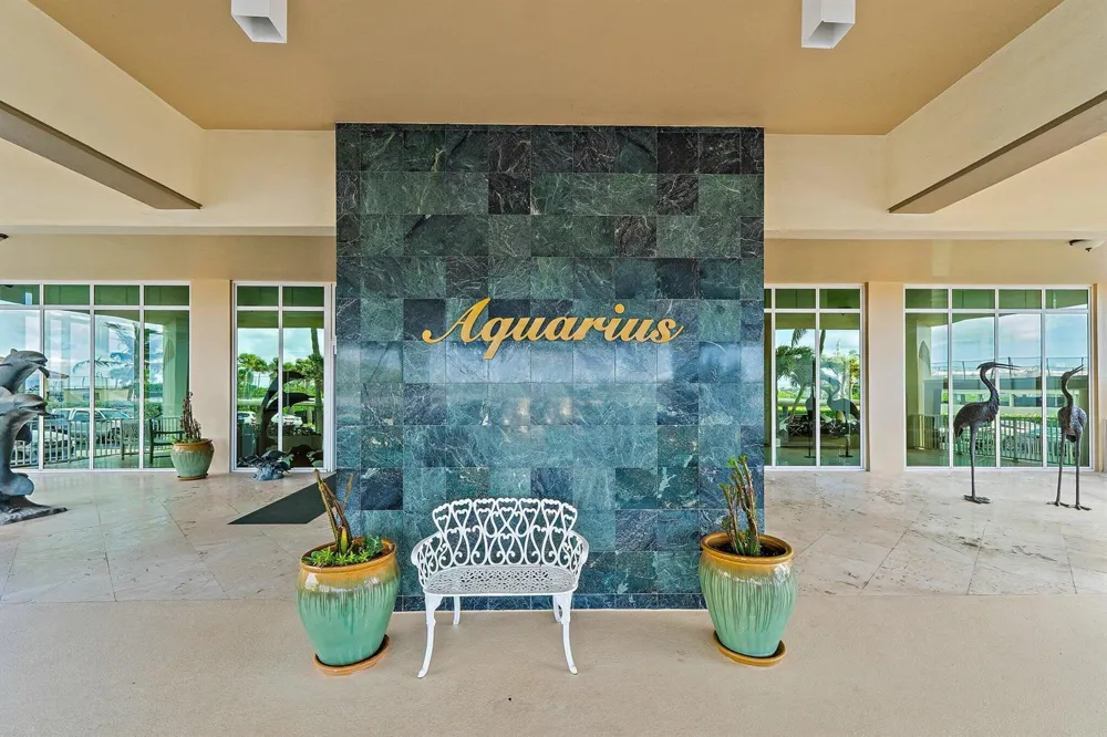 5440 Ocean Drive #907 Singer Island, FL 33404