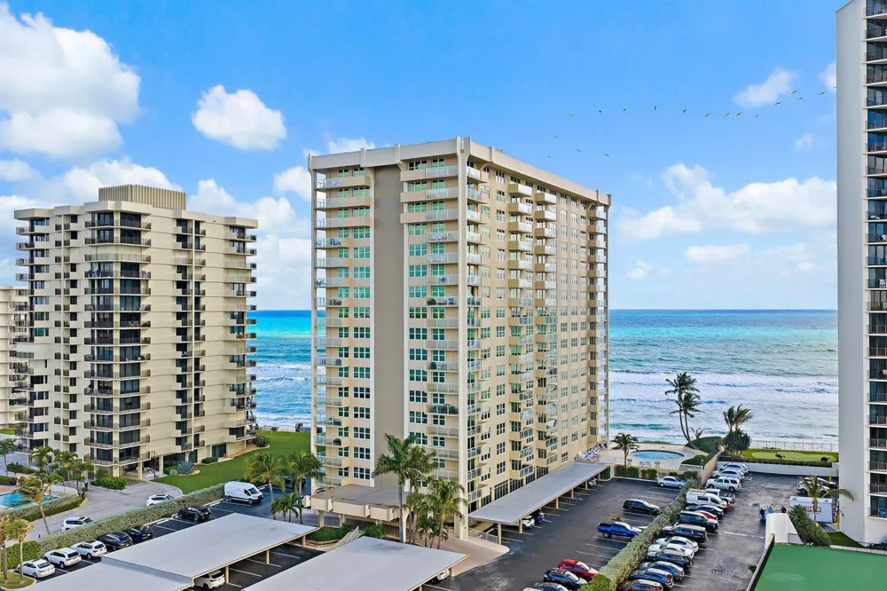 5440 Ocean Drive #907 Singer Island, FL 33404