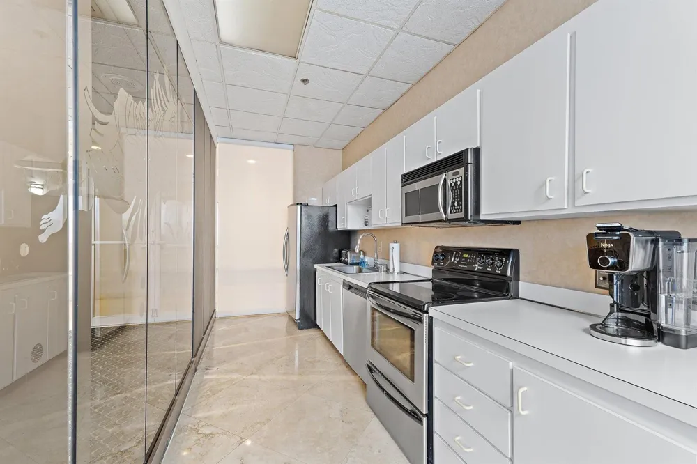 5440 Ocean Drive #907 Singer Island, FL 33404