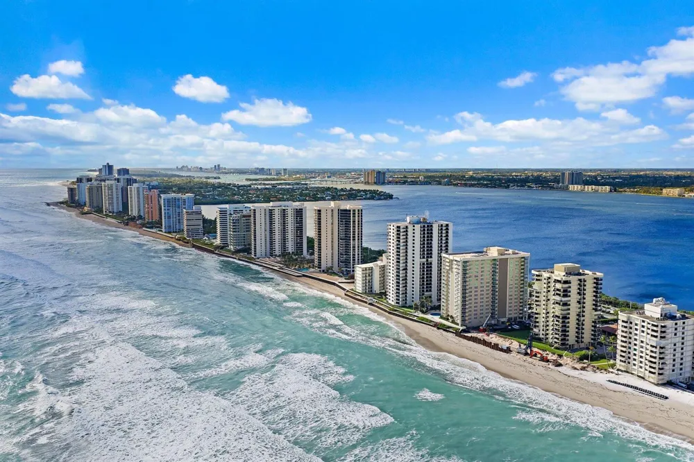5440 Ocean Drive #907 Singer Island, FL 33404