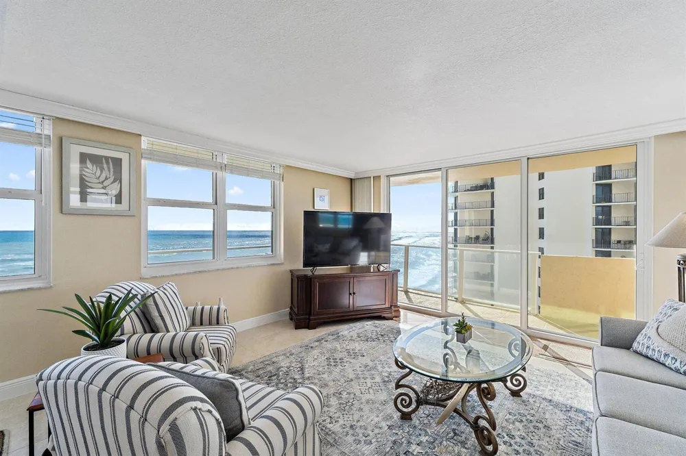5440 Ocean Drive #907 Singer Island, FL 33404
