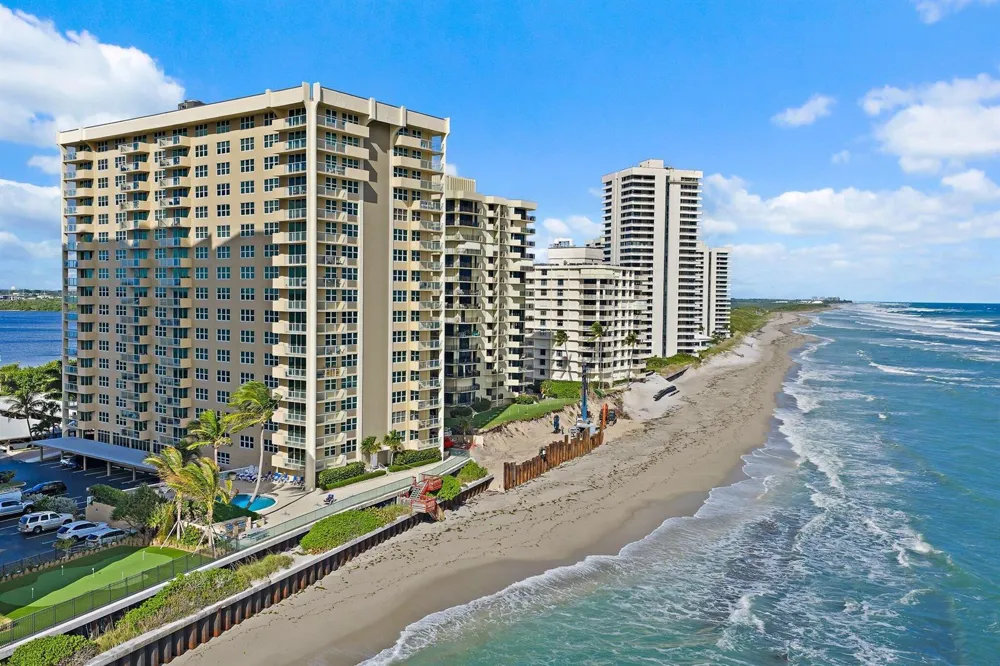 5440 Ocean Drive #907 Singer Island, FL 33404
